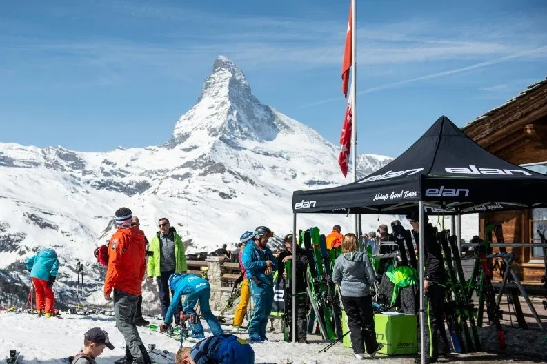 Winners of a week’s heliskiing at WWH